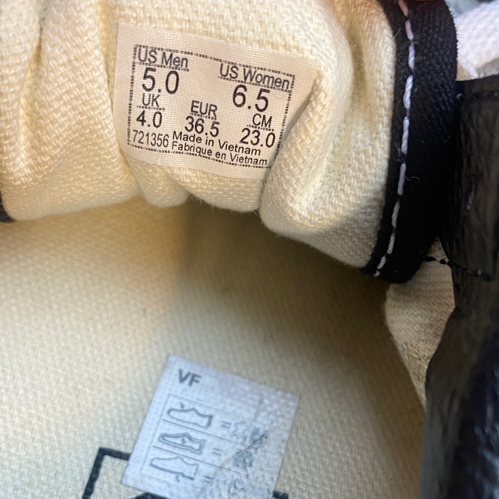 Vans Low-Top Sneakers in Black and Blue - Picture 3 of 4